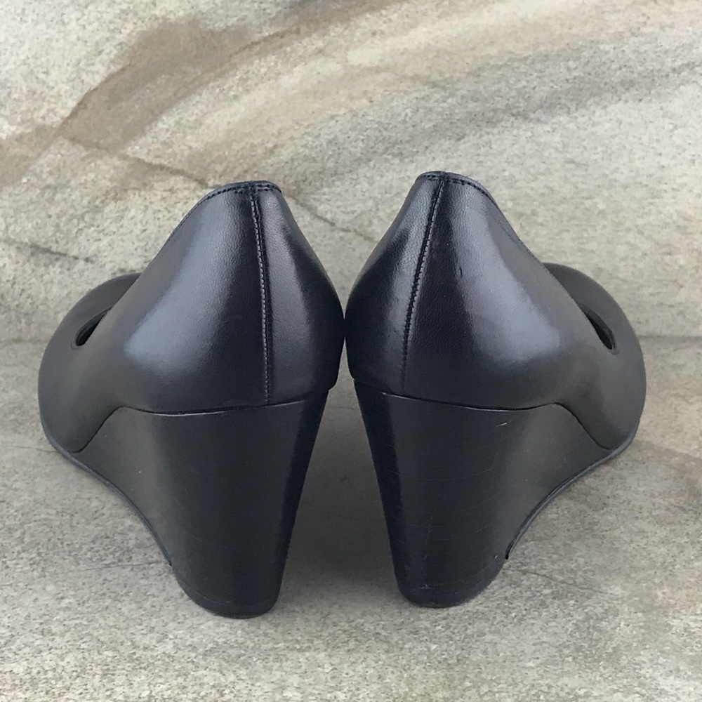 Stuart Weitzman Round Toe Wedge Pumps - Picture 4 of 8
